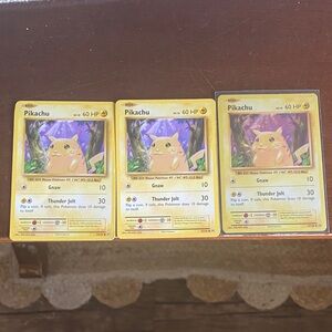 Pikachu Pokémon Cards Set of 3